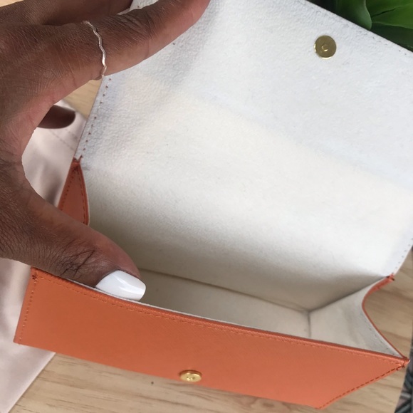 Tory Burch Tortoise Sunnies! - Picture 7 of 8